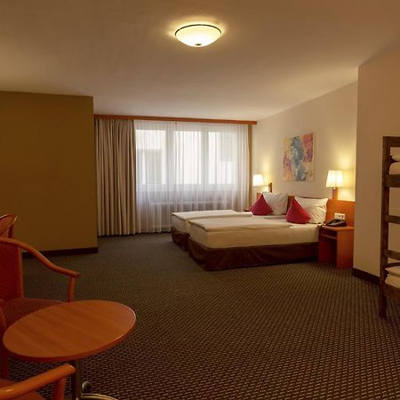 Central Hotel Loewen Feldkirch Room photo